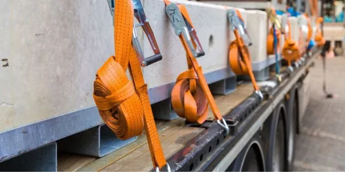 Lashing İşleminde Kullanılan Malzemeler ve Araçlar